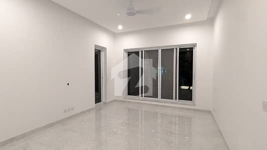 ایف ۔ 6 اسلام آباد میں 5 کمروں کا 16 مرلہ مکان 13.86 لاکھ میں کرایہ پر دستیاب ہے۔