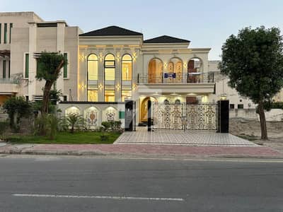 بحریہ ٹاؤن چمبیلی بلاک بحریہ ٹاؤن سیکٹر سی,بحریہ ٹاؤن,لاہور میں 5 کمروں کا 10 مرلہ مکان 4.8 کروڑ میں برائے فروخت۔ بحریہ ٹاؤن چمبیلی بلاک بحریہ ٹاؤن سیکٹر سی,بحریہ ٹاؤن,لاہور میں 5 کمروں کا 10 مرلہ مکان 4.8 کروڑ میں برائے فروخت۔