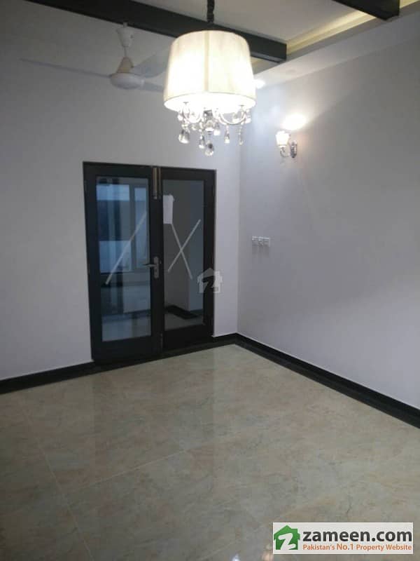 Apartment For Rent 2 Bedrooms Main Ma Jinnah Road Near Daewoo Express