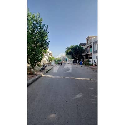 بحریہ انکلیو - سیکٹر این بحریہ انکلیو,بحریہ ٹاؤن,اسلام آباد میں 8 مرلہ رہائشی پلاٹ 1.55 کروڑ میں برائے فروخت۔