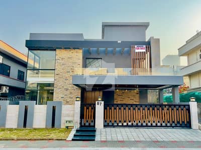 Get This Amazing 1 Kanal House Available In DHA Defence Phase 2