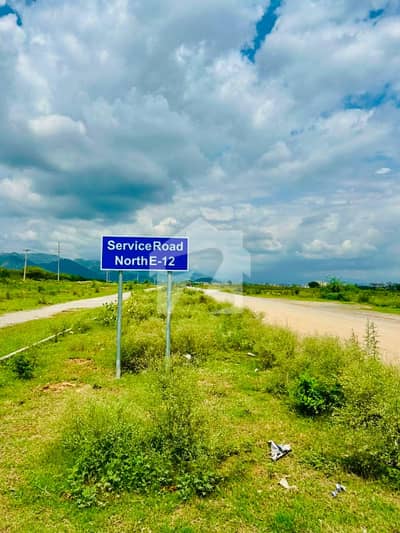 TOP LOCATIONED PLOT FOR SALE IN E-12/3
