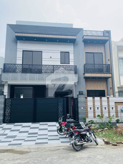 10 Marla Brand New Luxury House For Sale In Lda Avenue One Modern House With Very Low Price