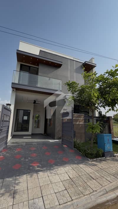 5 MARLA ELEGENT DESIGNER HOUSE FOR SALE