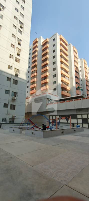 Prime Location 3 Bed DD West Open Corner Flat For Rent in Grey Noor Tower Scheme 33 Karachi.