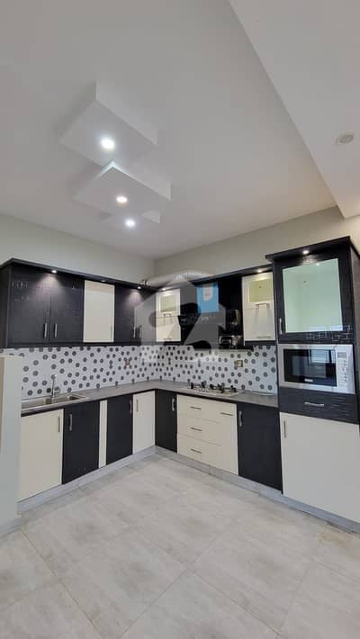 Luxury Flat for sale | 24/7 Lift | Water, K-Electric 24/7 | Car parking | Park facing | Near all utilities Luxury Flat for sale | 24/7 Lift | Water, K-Electric 24/7 | Car parking | Park facing | Near all utilities