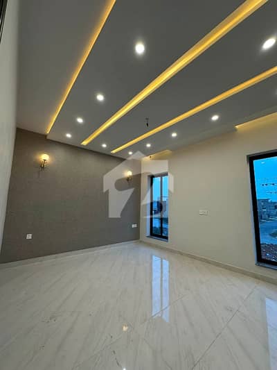5 Marla Triple Story House Manik Buch Executive Villas