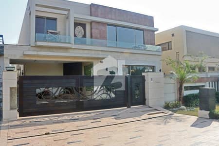 ڈی ایچ اے فیز 5 ڈی ایچ اے ڈیفینس,لاہور میں 5 کمروں کا 1 کنال مکان 8.1 کروڑ میں برائے فروخت۔