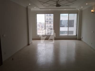 For rent banker town 900 square feet
