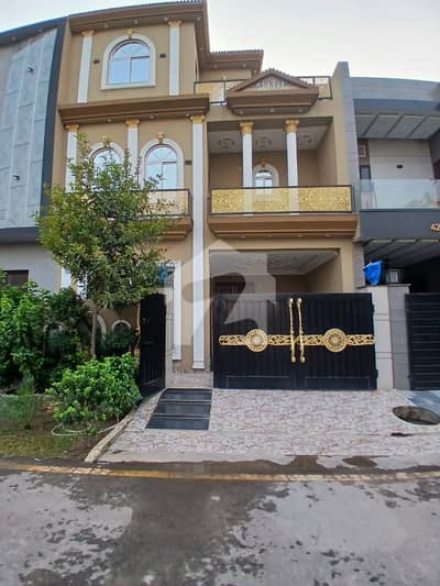 FIVE MARLA MODREN HOUSE FOR SALE
