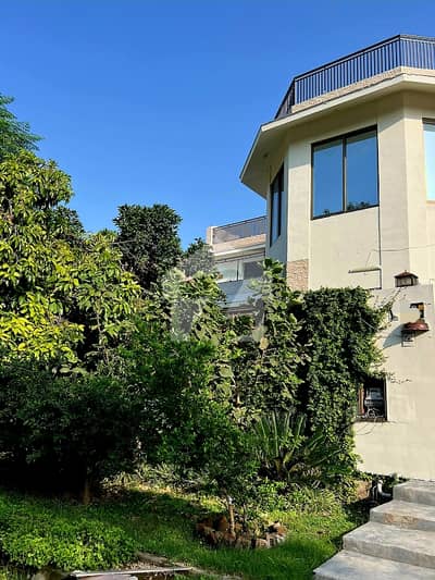 I-8. One Kanal Upper Portion Separate Gate Ideal Location For More Options Available