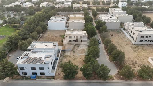 272 Sq Yd Boulevard Category Plot in Precinct-1 Prime Location | Ideal for Dream Home or High-Return Investment | Close to Main Boulevard & Key Amenities, Call Now!