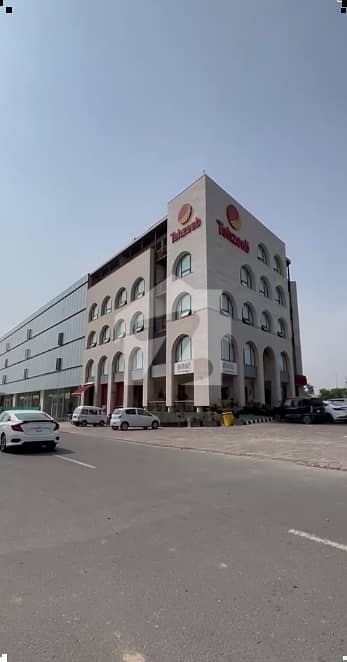 لیک سٹی رائیونڈ روڈ,لاہور میں 16 مرلہ Studio عمارت 80.0 کروڑ میں برائے فروخت۔