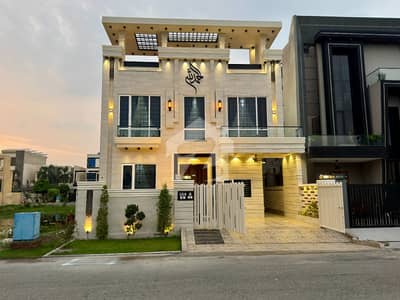 10 Marla Designer Build Facing Park House For Sale 10 Marla Designer Build Facing Park House For Sale