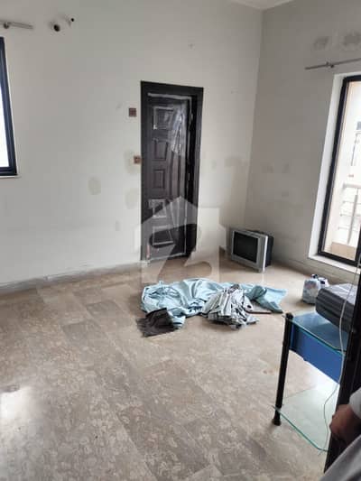 06 MARLA 2ND FLOORING FOR RENT IN ALLAMA IQBAL TOWN 06 MARLA 2ND FLOORING FOR RENT IN ALLAMA IQBAL TOWN
