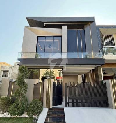 5 Marla House For Sale In DHA 9 Town 3 Bedrooms | 4 Washrooms | Prime