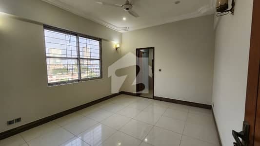 In Clifton - Block 5 1600 Square Feet Flat For sale