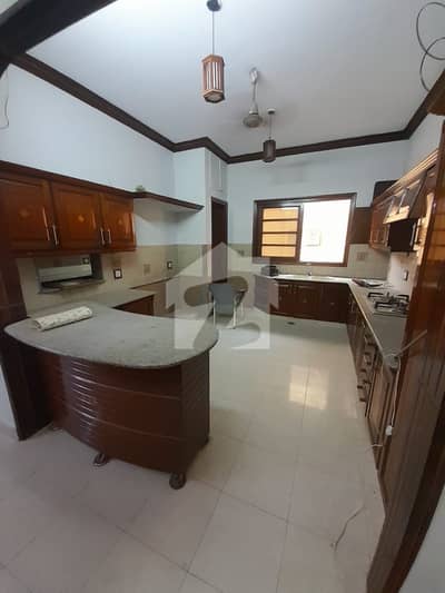 MAINTAINED FIRST FLOOR PORTION FOR RENT