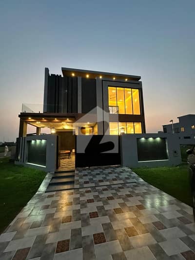 10 MARLA BRAND NEW CORNER HOUSE AVAILABLE FOR SALE IN DHA PHASE 7