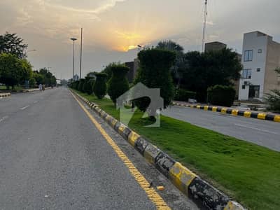 بحریہ ایجوکیشن اینڈ میڈیکل سٹی لاہور میں 5 مرلہ رہائشی پلاٹ 27.0 لاکھ میں برائے فروخت۔ بحریہ ایجوکیشن اینڈ میڈیکل سٹی لاہور میں 5 مرلہ رہائشی پلاٹ 27.0 لاکھ میں برائے فروخت۔