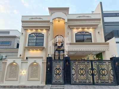8 Marla Brand New House For Sale
