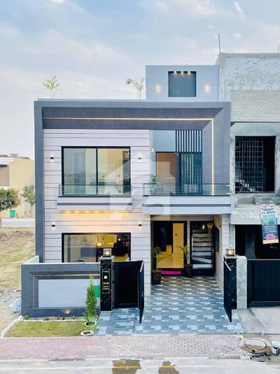 5 MARLA MORDEN ULTRA LUXURY HOUSE FOR SALE IN NEW LAHORE CITY PHASE 2 B Block Facing Park 5 MARLA MORDEN ULTRA LUXURY HOUSE FOR SALE IN NEW LAHORE CITY PHASE 2 B Block Facing Park