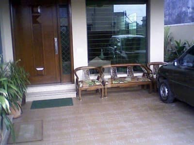 DEFENCE 10 MARLA BUNGALOW FOR Rent