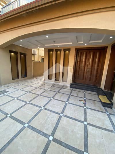 A BEAUTIFUL 10 MRLA HOUSE FOR SALE