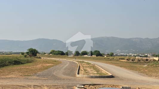 E13/4 Good Location Plot For Sale