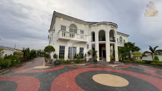 4 Kanal Fully Furnished Luxury Farmhouse for Sale Gulberg Greens, Islamabad  An exceptional opportunity to own a 4 Kanal Fully Furnished Luxury Farmhouse in the prestigious Gulberg Greens, Islamabad. This beautifully maintained property offers a perfect