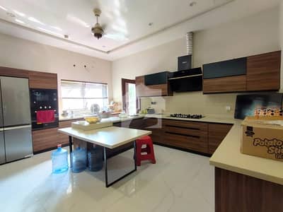 Kanal house 6bed full basement with swimming