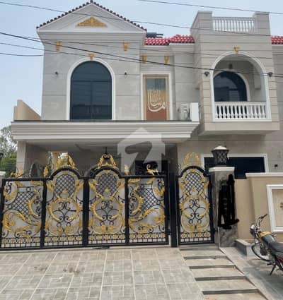 JOHAR TOWN 12 MARLA HOUSE FOR SALE HOT LOCTION JOHAR TOWN 12 MARLA HOUSE FOR SALE HOT LOCTION