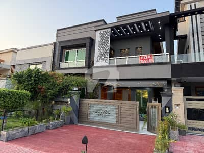 10 Marla Completely Furnished House at very Prime Location of Prime Sector 10 Marla Completely Furnished House at very Prime Location of Prime Sector