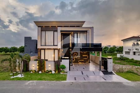 1 kanal Brand New 150ft Road Fully Furnished Luxury Ultra Luxury Modern Mohsin Ali Design House For Sale In DHA Ph 7 Near By Carrefour And Park And McDonald And Raya Fairway Commerical. . . .