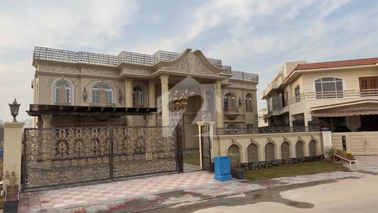 35 Marla Full Luxury Luxury House For Sale Phase 5 Luxury Living | Spacious Layout | Beautiful Lawns | Prime Location An Exceptional 35 Marla Full Luxury House Is Available For Sale In Phase 5, Offering An Ideal Combination Of Elegance, Comfort An