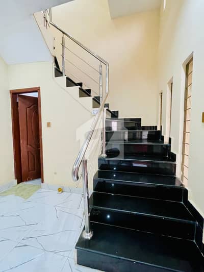 10 Marla (Original) Upper Portion Facing Park with gas Is Available For Rent In Bahria Town Lahore