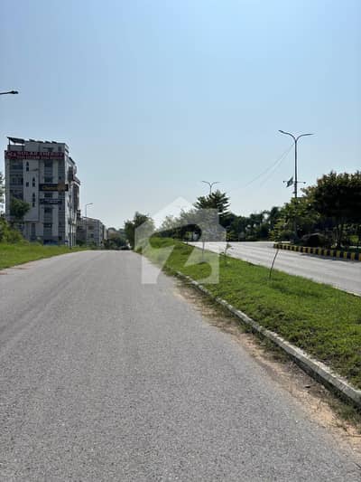 Beautiful Plot Available At Prime Location In C Ext