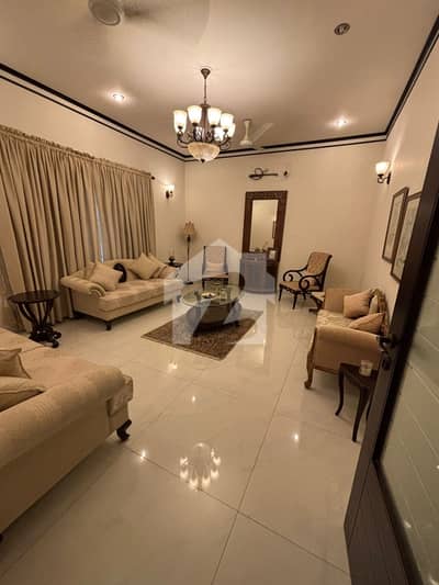 500 Square Yards Bungalow In DHA Phase 8 - Zone A For Sale