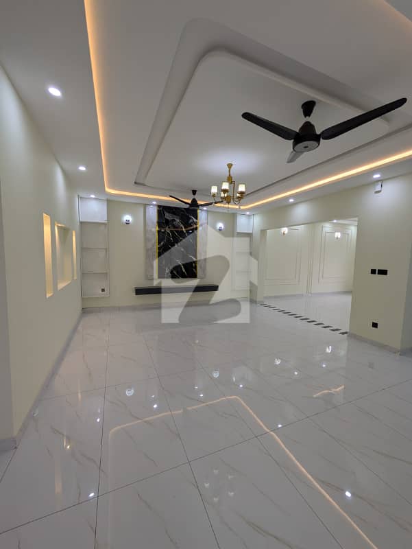 GULBERG RESIDENCIA 20M UPPER FLOOR FOR RENT GULBERG RESIDENCIA 20M UPPER FLOOR FOR RENT