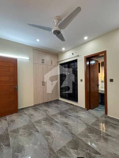 5 Marla House Available For Sale 5 Marla House Available For Sale