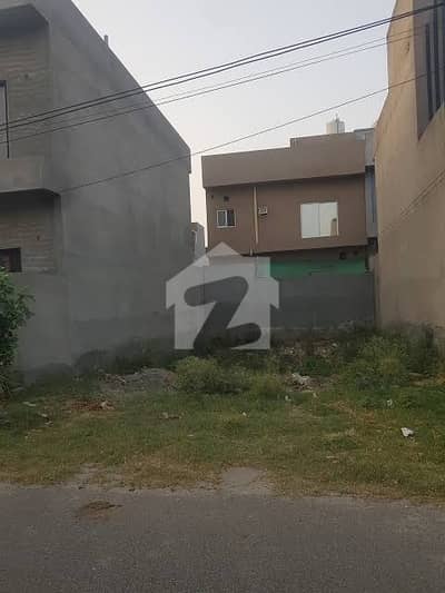 5 Marla Plot Available For Sale