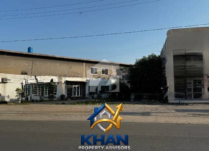 عزیز بھٹی شہید روڈ سیالکوٹ میں 12 مرلہ Studio عمارت 16.9 کروڑ میں برائے فروخت۔