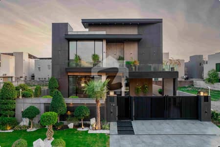 ANW REAL ESTATE PROUDLY OFFERS: 1 KANAL ELEGANT AND FULLY MAINTAINED SUPER HOT LOCATED BUNGALOW IS AVAILABLE IN THE BEST BLOCK OF DHA PHASE 5 LAHORE.
