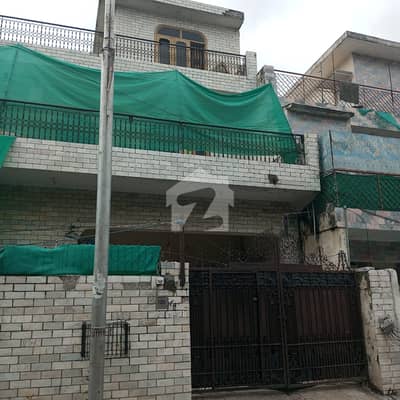 جی ۔ 7 اسلام آباد میں 4 کمروں کا 6 مرلہ مکان 4.35 کروڑ میں برائے فروخت۔