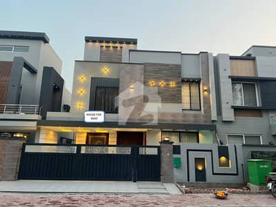 10 MARLA LIKE BRAND NEW FULL HOUSE FOR RENT IN AWAIS QARNI BLOCK BAHRIA TOWN LAHORE