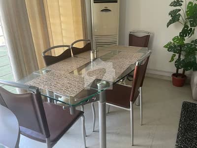 2 Bed DD Flat For Rent | 1st Floor | Road Facing | Lift | No Water Issue | No Load Shedding | Prime VIP Block 3A, Gulistan-E-Johar | Main Munawar Chowrangi |