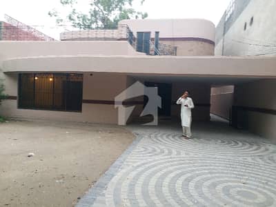 GULBERG ESTATE OFFER 2 KANAL OFFICE USE HOUSE FOR RENT JAIL ROAD GULBERG LAHORE