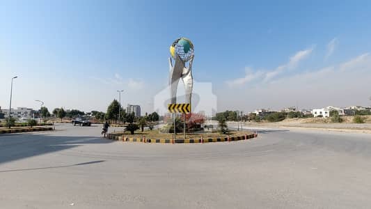 Investors Should Sale This Main Double Road Commercial Plot Located Ideally In Bahria Town Rawalpindi