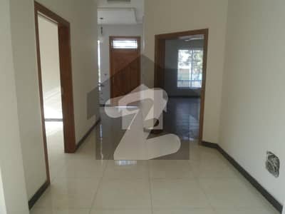 Avail Yourself A Great 2000 Square Yards House In F-6/2