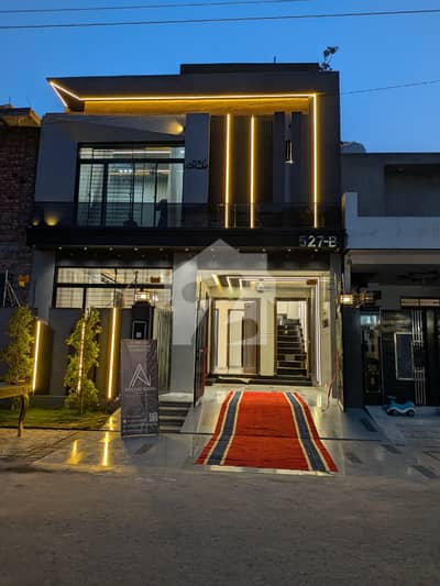 5 Marla Beautiful House for sale Central Park Housing Scheme Lahore